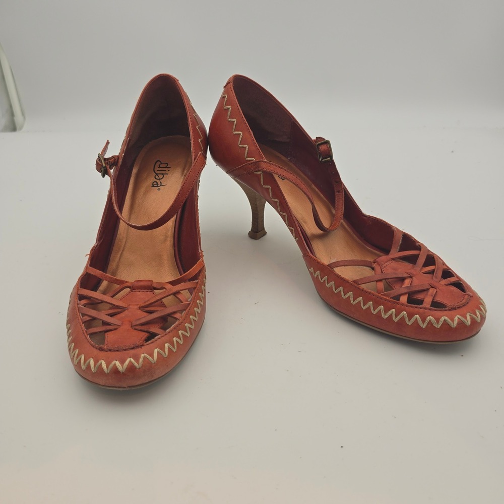 Diba‎ Women's 7.5 Orange Leather Mary Jane Heels Lattice Cutout Stitching Detail